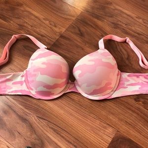 Victoria’s Secret t shirt push up full coverage